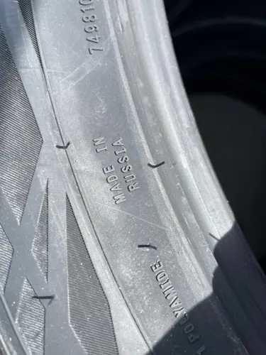 Шины  Ikon Tyres Character Ice 8 SUV 245/50 R18 104T XL купить 